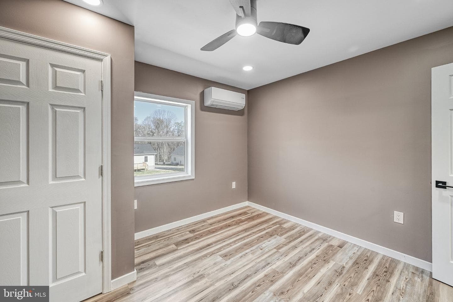 259 Redbud Drive photo 18