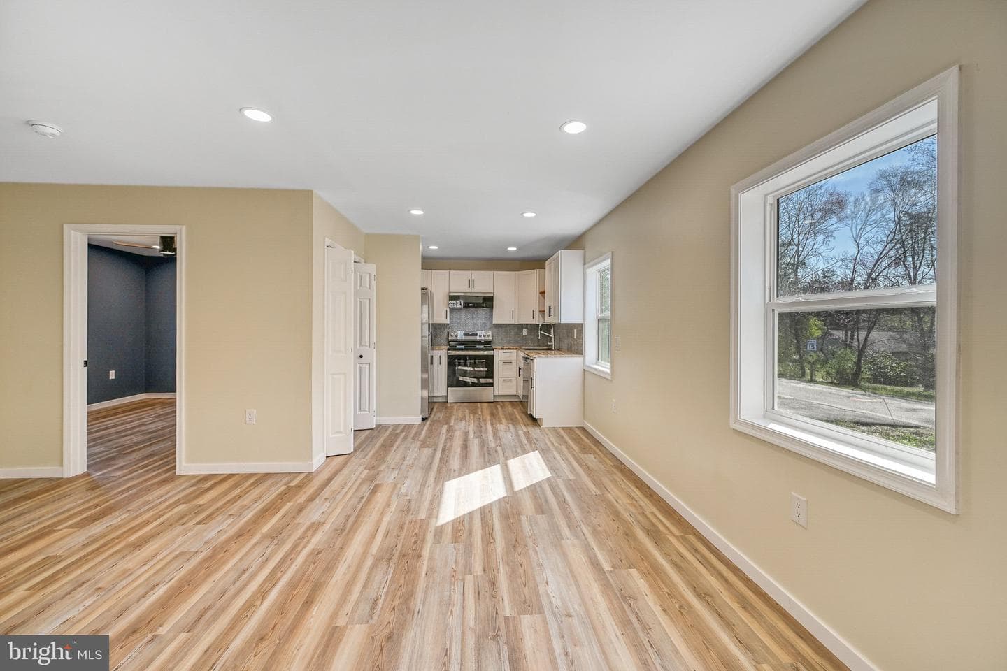 259 Redbud Drive photo 4