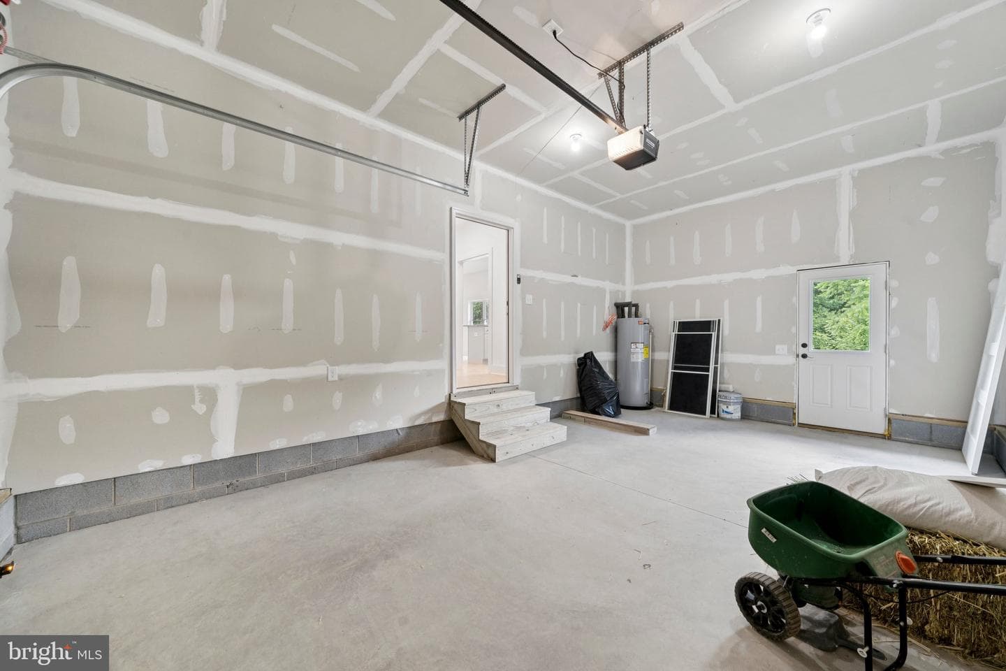 425 Palomino Drive photo 23