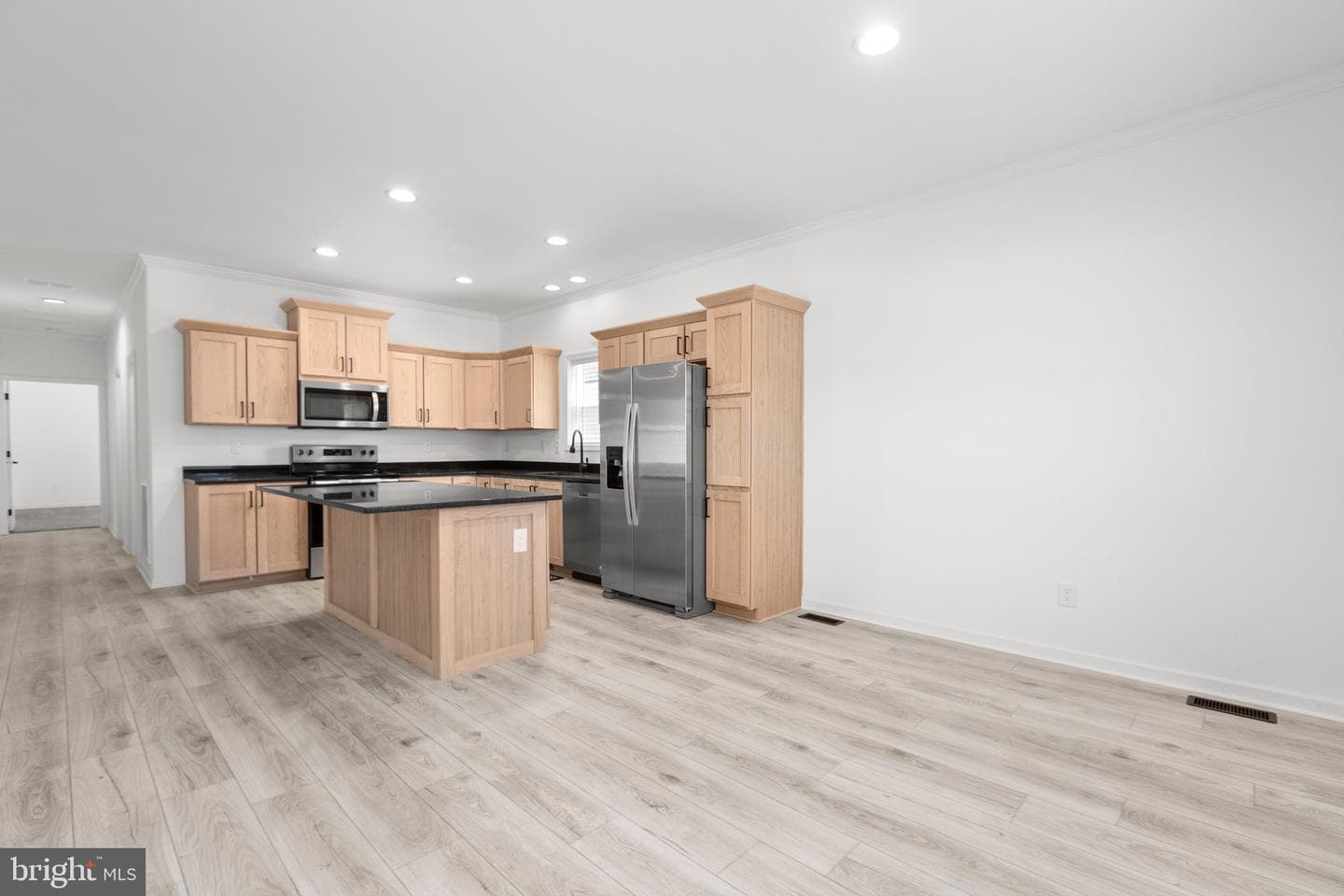 820 Mineral Avenue photo 11