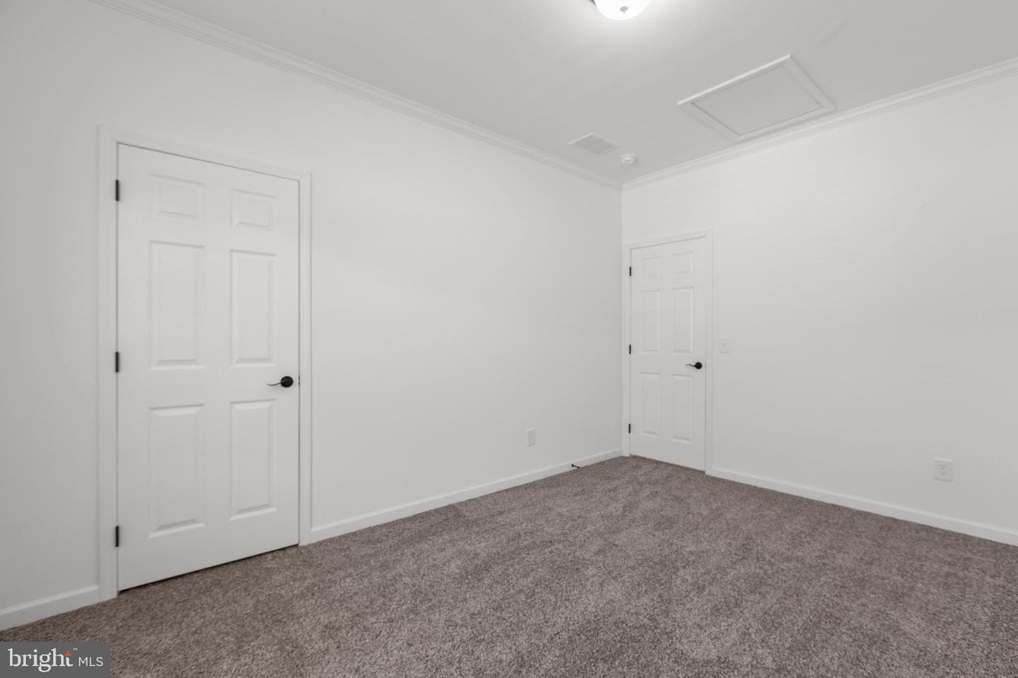 820 Mineral Avenue photo 17