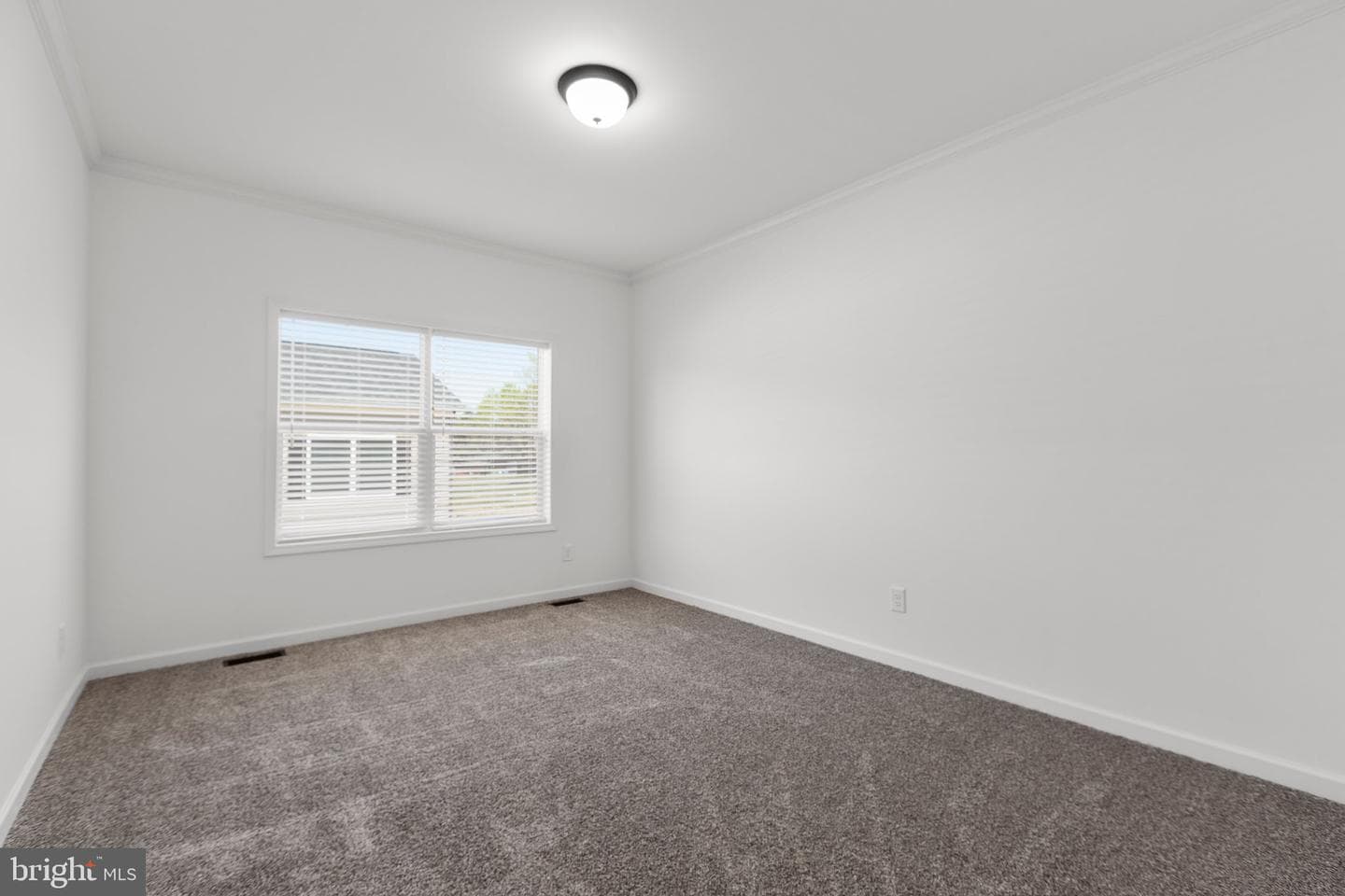 820 Mineral Avenue photo 19