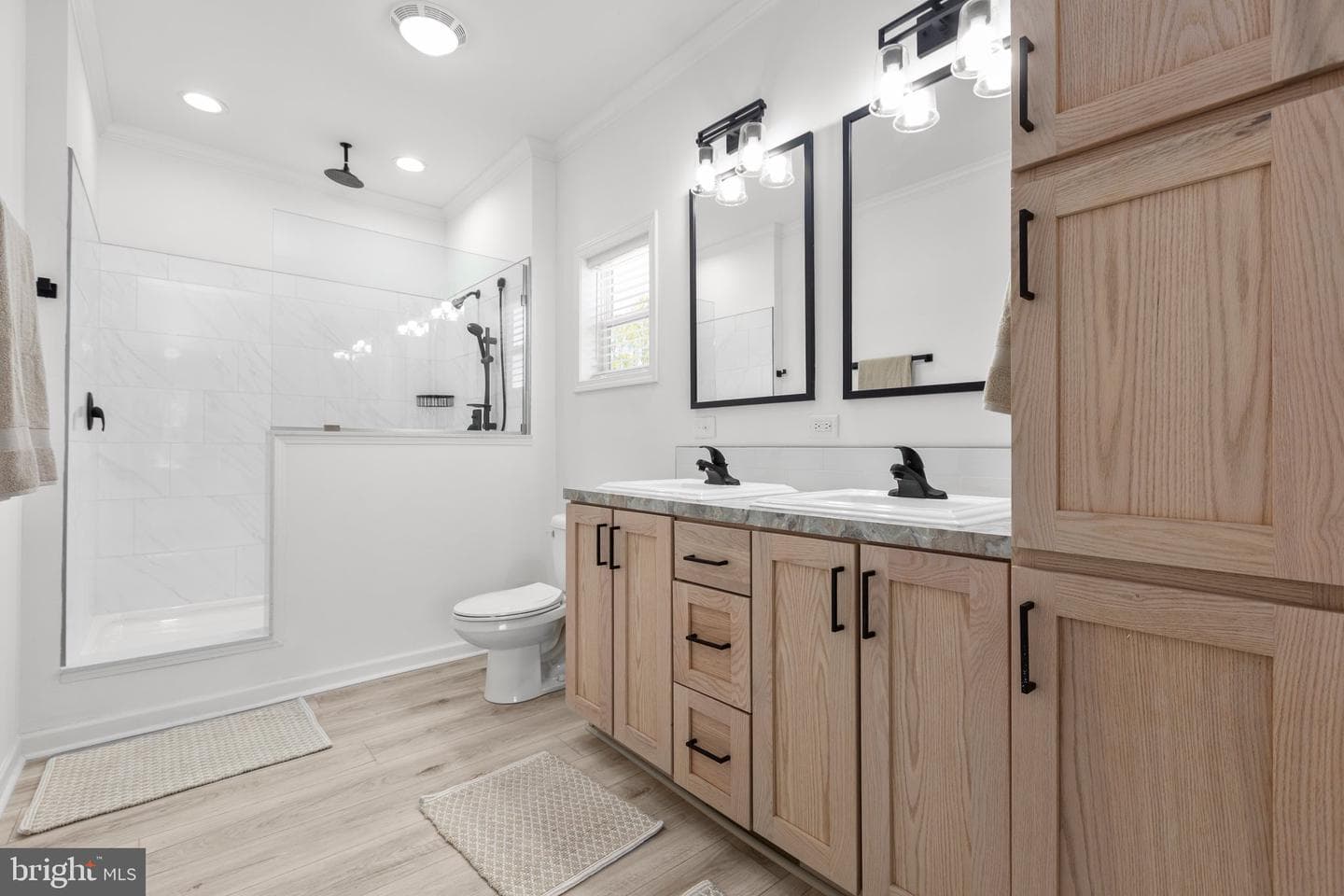 816 Mineral Avenue photo 30