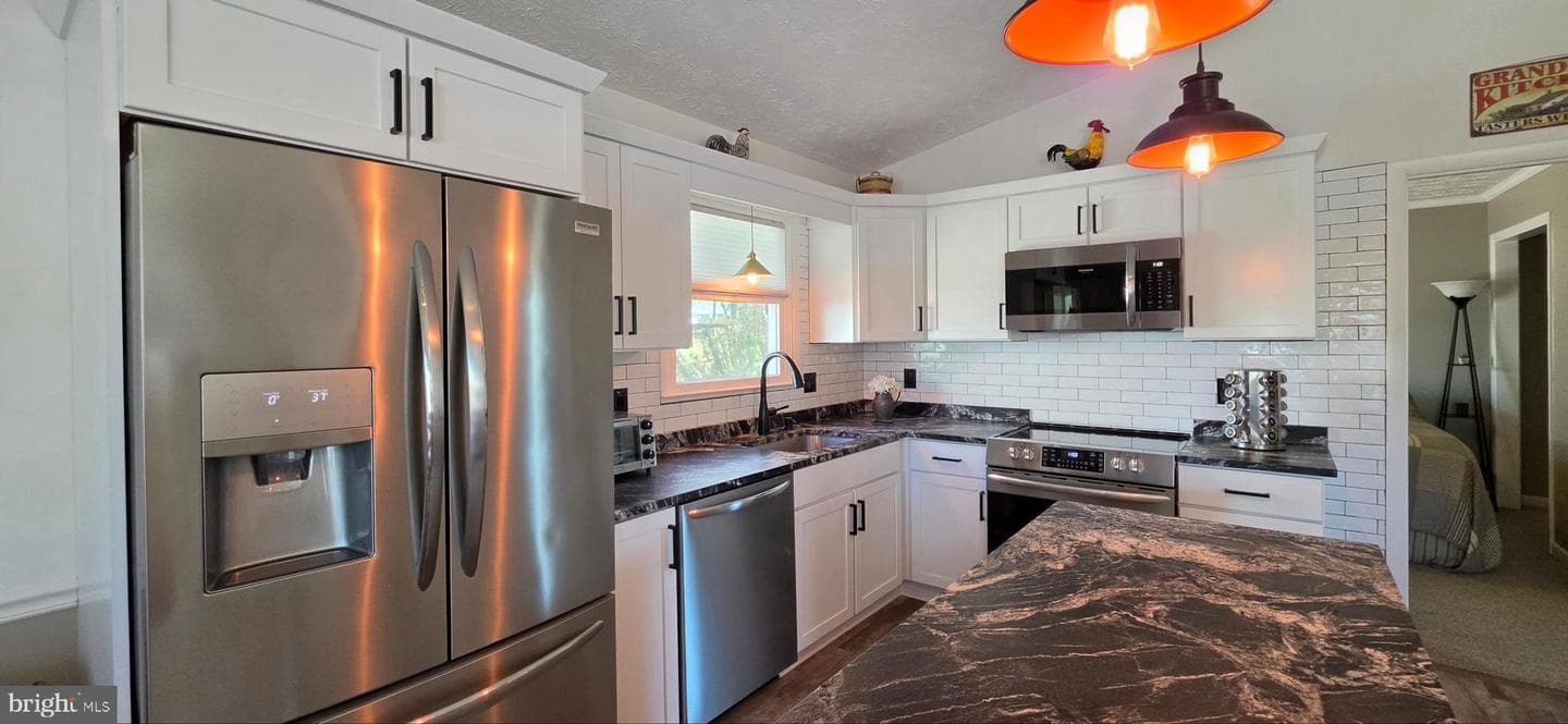 20 Lakeview Circle photo 13