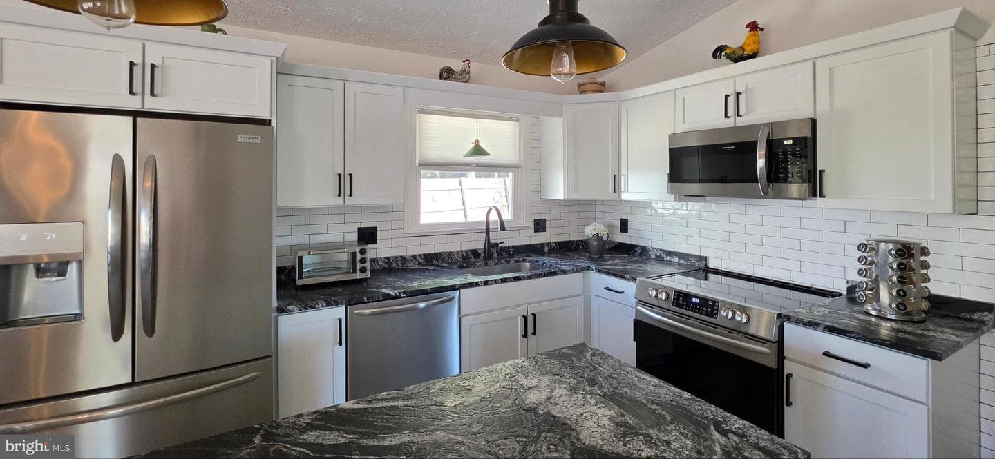 20 Lakeview Circle photo 14