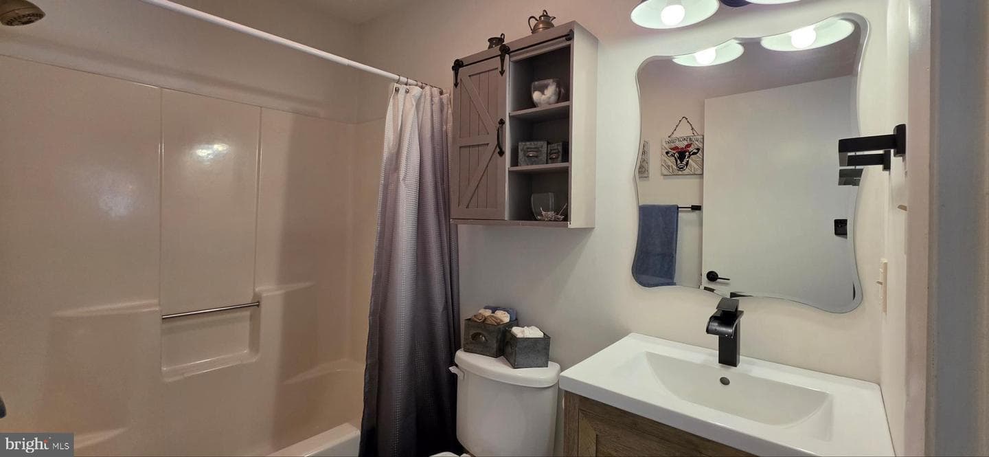 20 Lakeview Circle photo 32