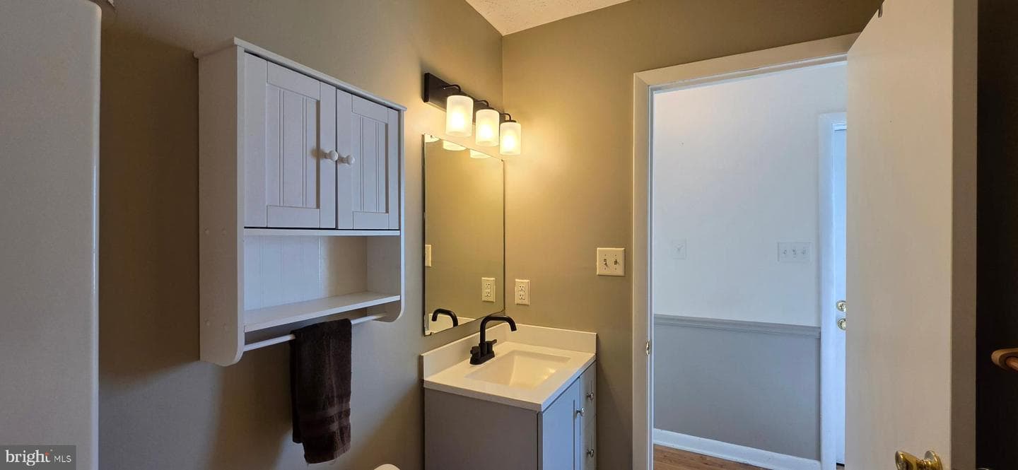 20 Lakeview Circle photo 36