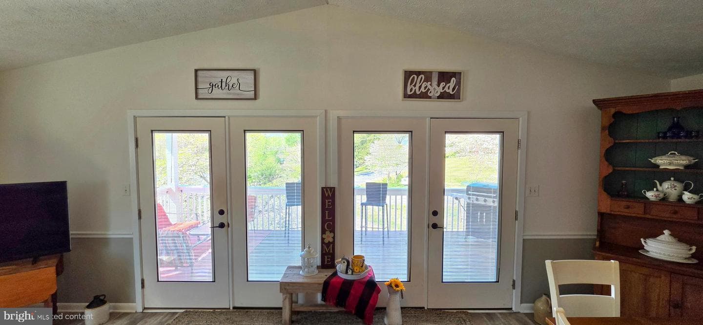 20 Lakeview Circle photo 9