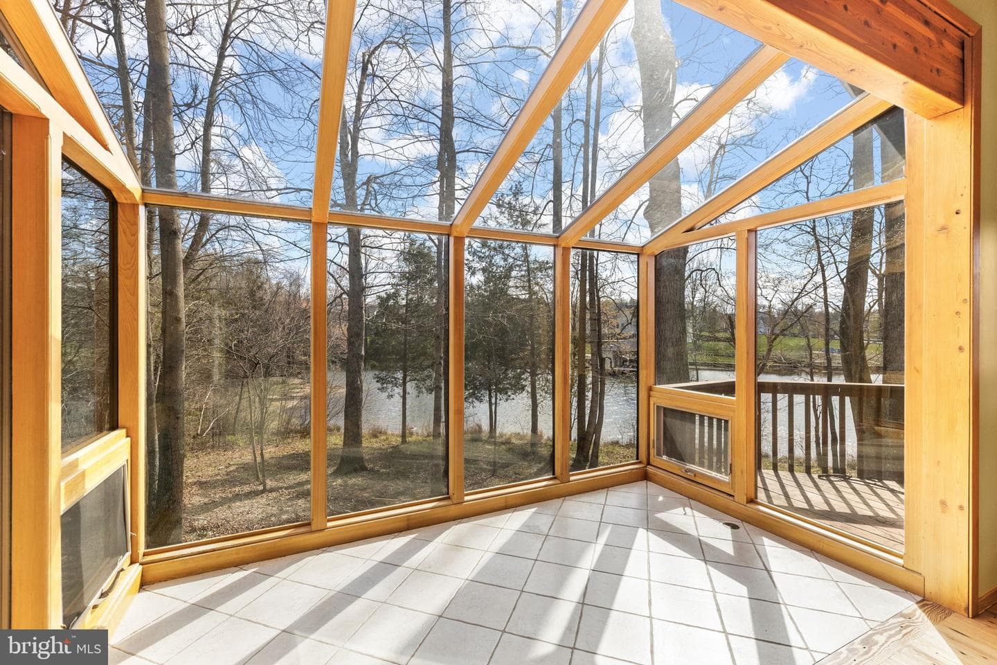 374 Sorbie Lane photo 36