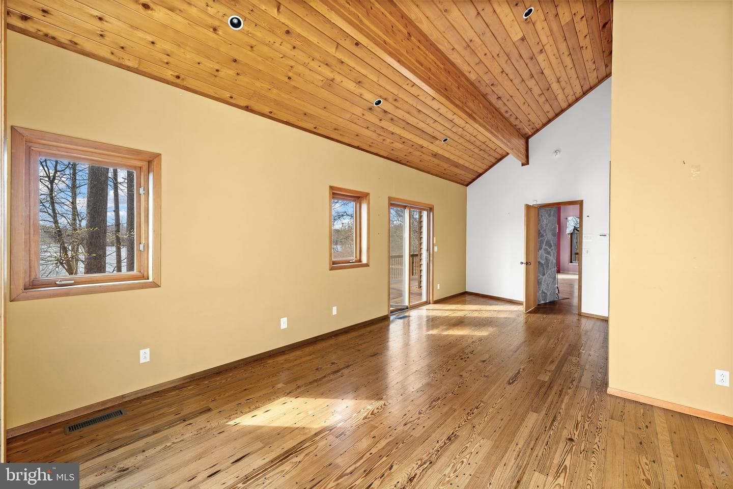 374 Sorbie Lane photo 37