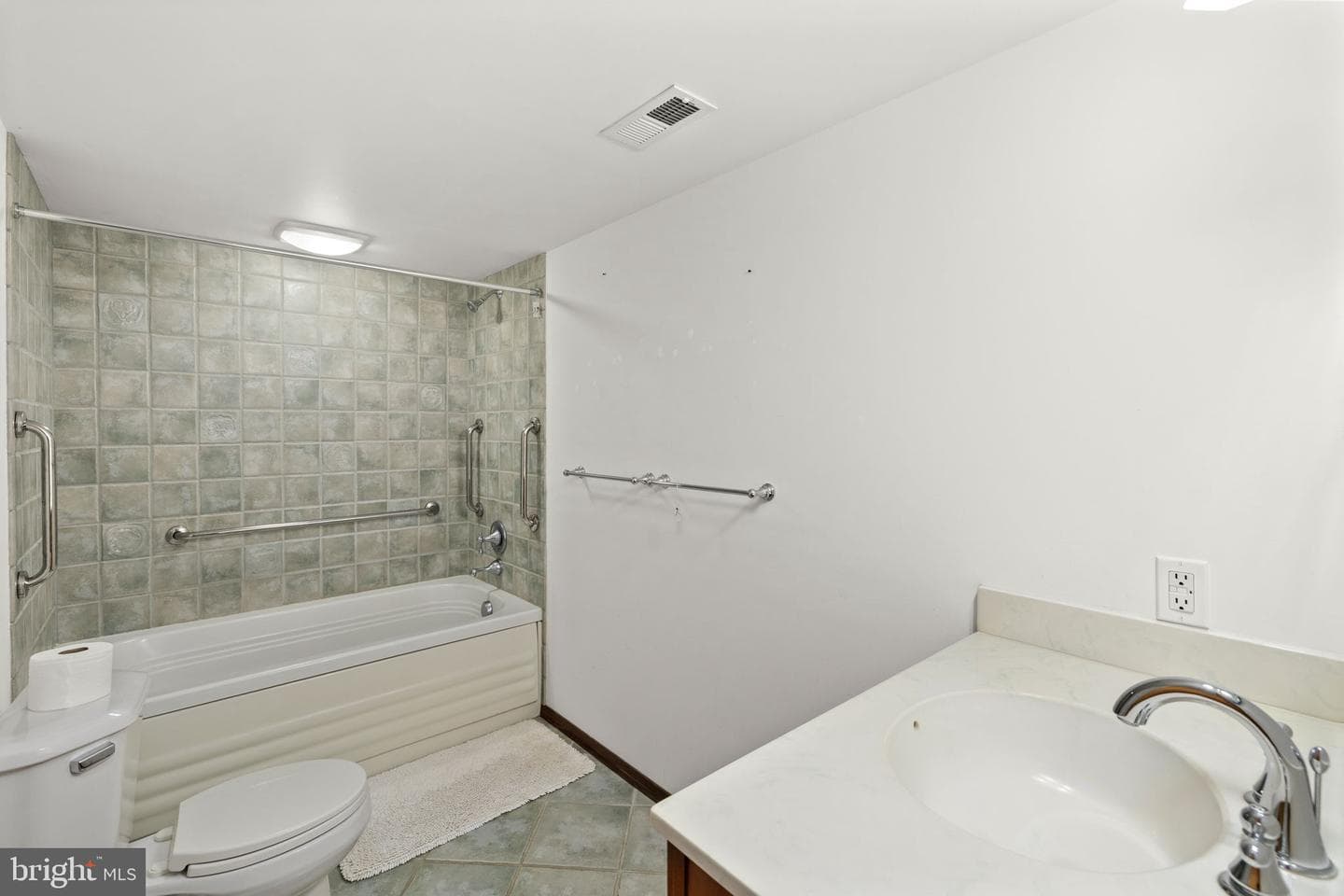 374 Sorbie Lane photo 54