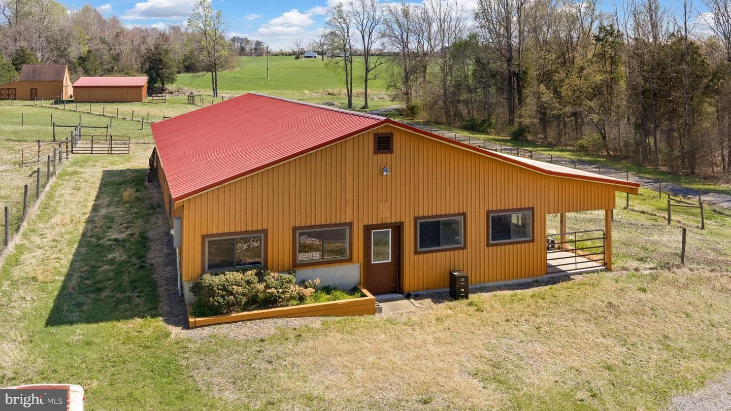 374 Sorbie Lane photo 65