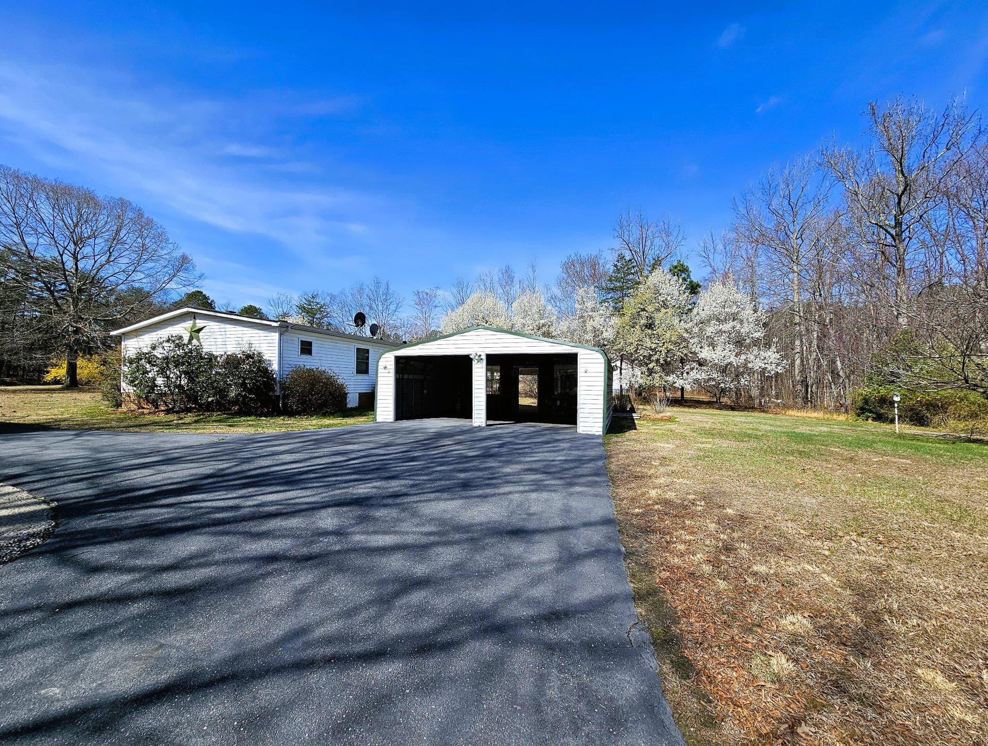 147 Old County Road photo 8