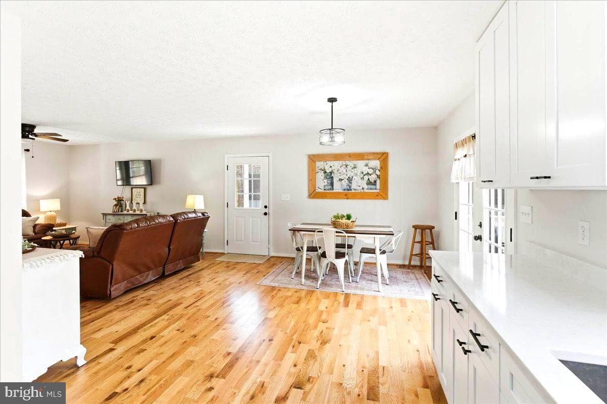 536 Pine Harbour Drive photo 25
