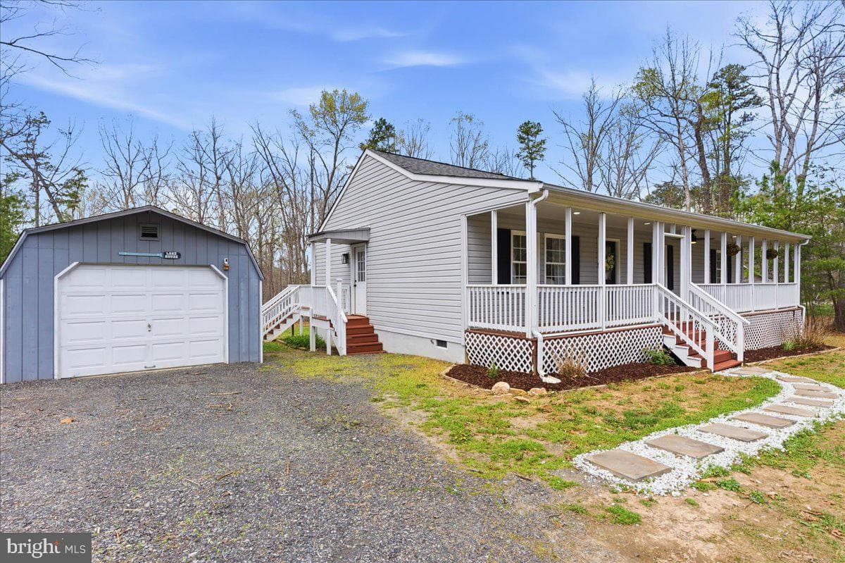 536 Pine Harbour Drive photo 4