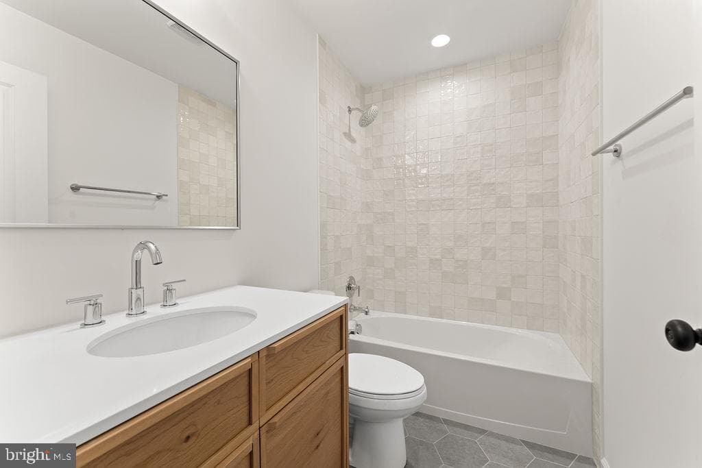 946 Pottiesville Rd photo 26