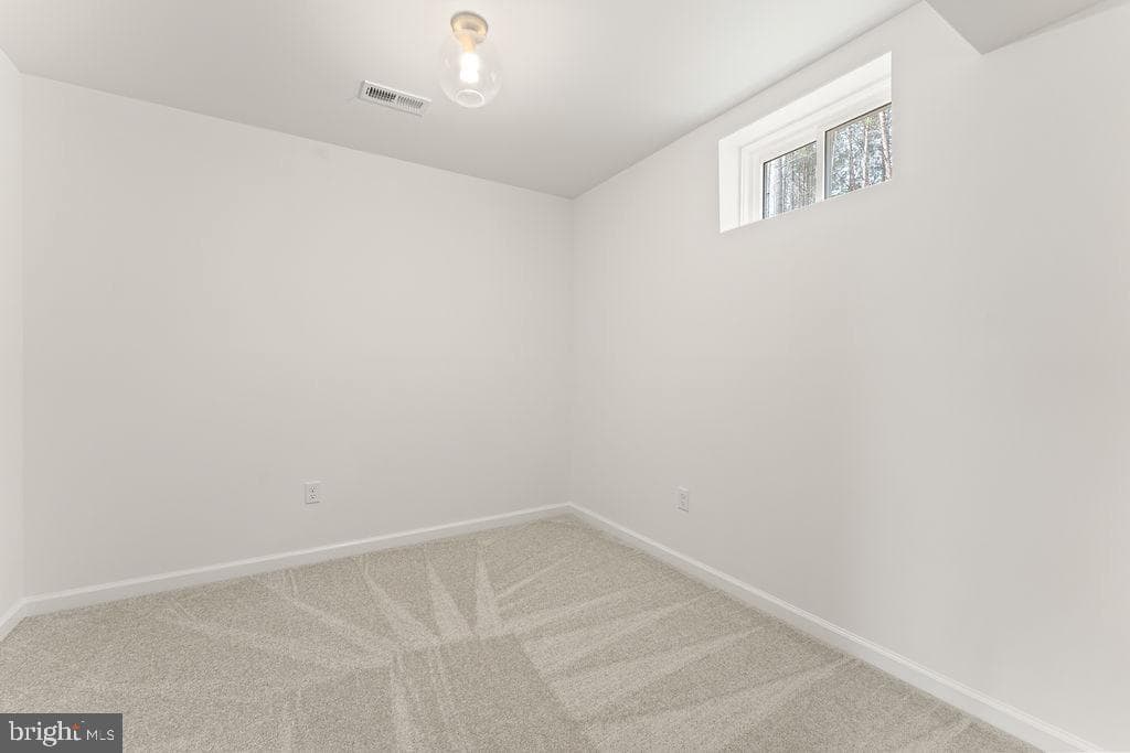946 Pottiesville Rd photo 36