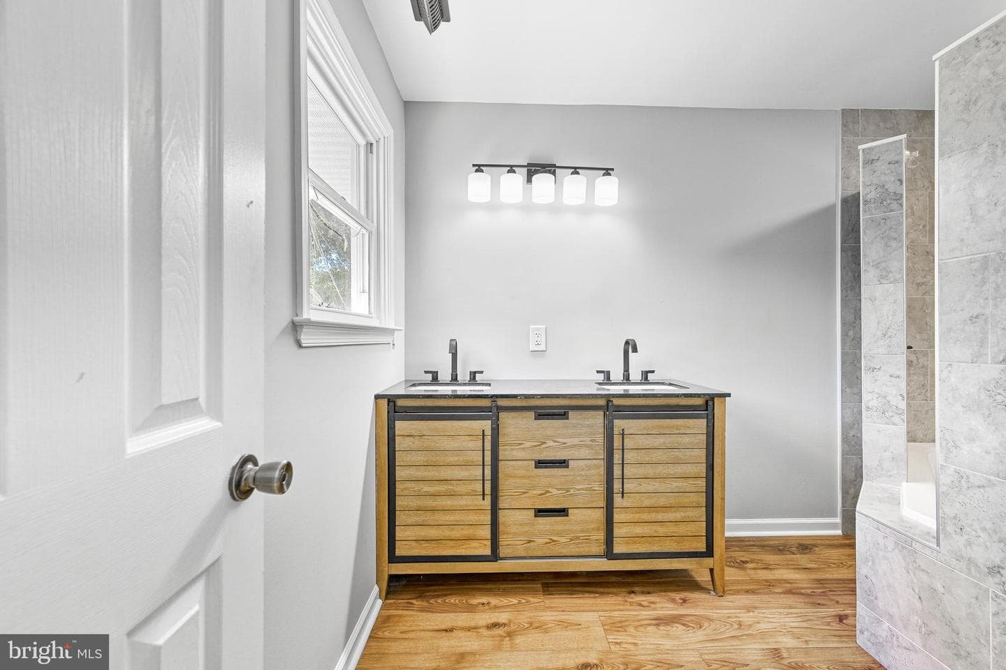 1062 Pendleton Road photo 21