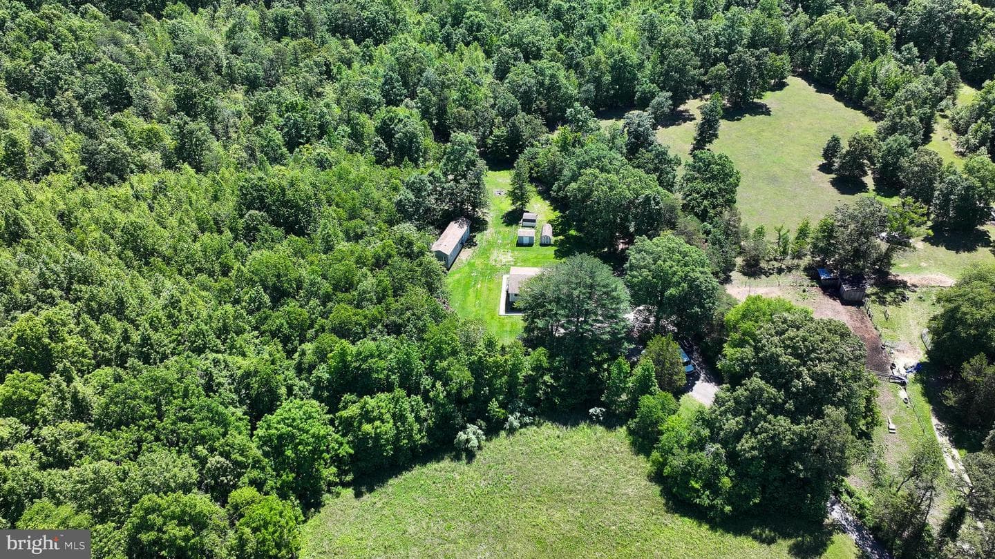 1062 Pendleton Road photo 37