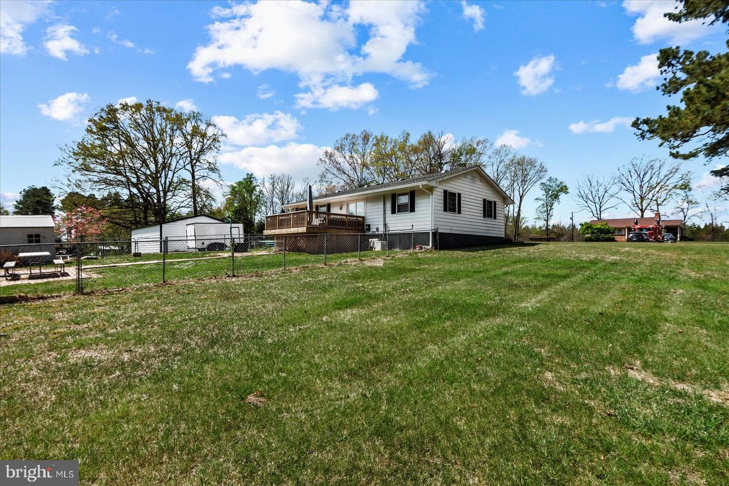 110 Spring Road photo 31