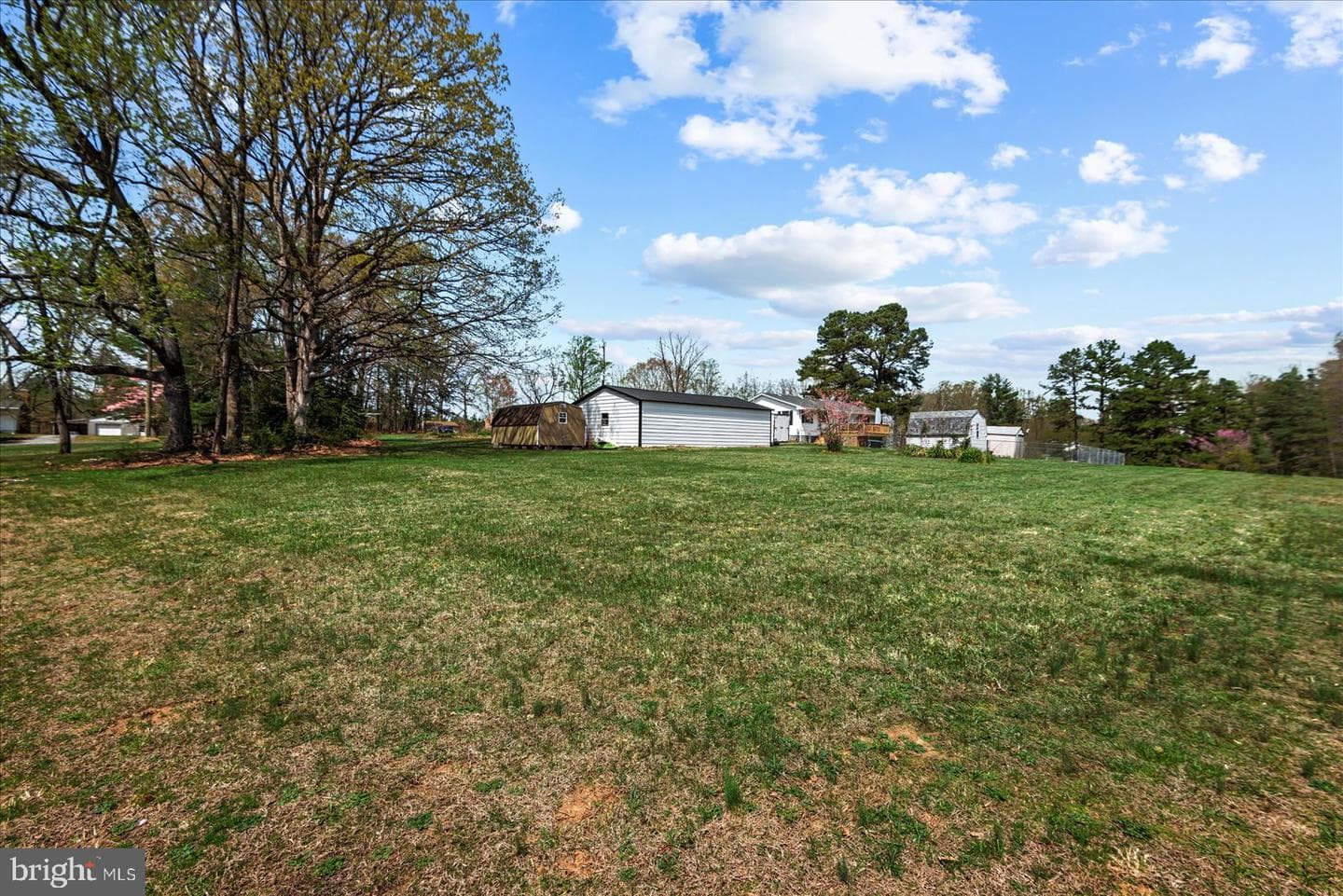 110 Spring Road photo 33