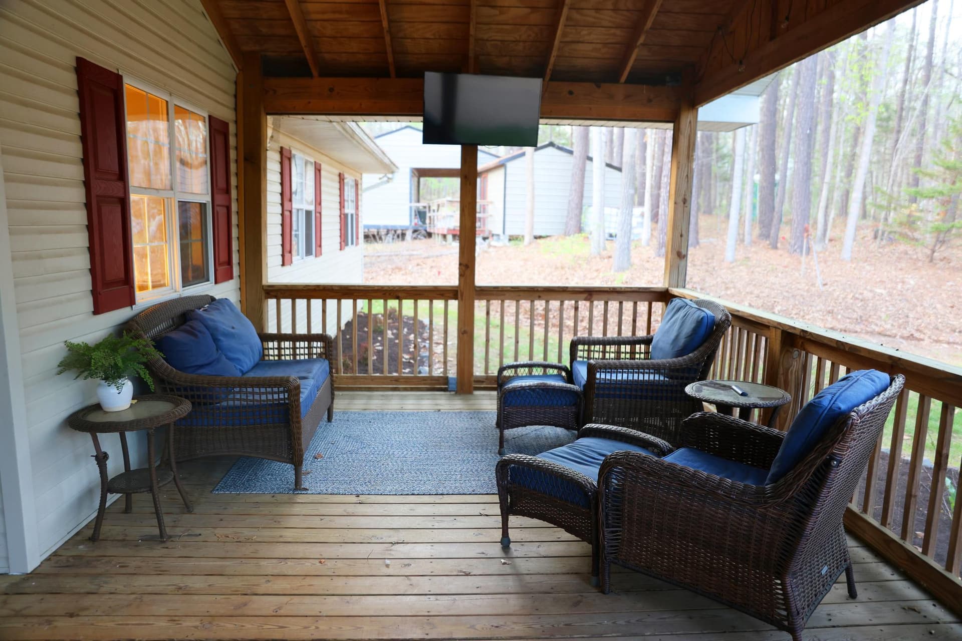 32 Miltons Lane photo 5