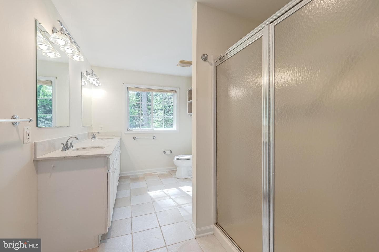 724 Mitchell Point Road photo 24