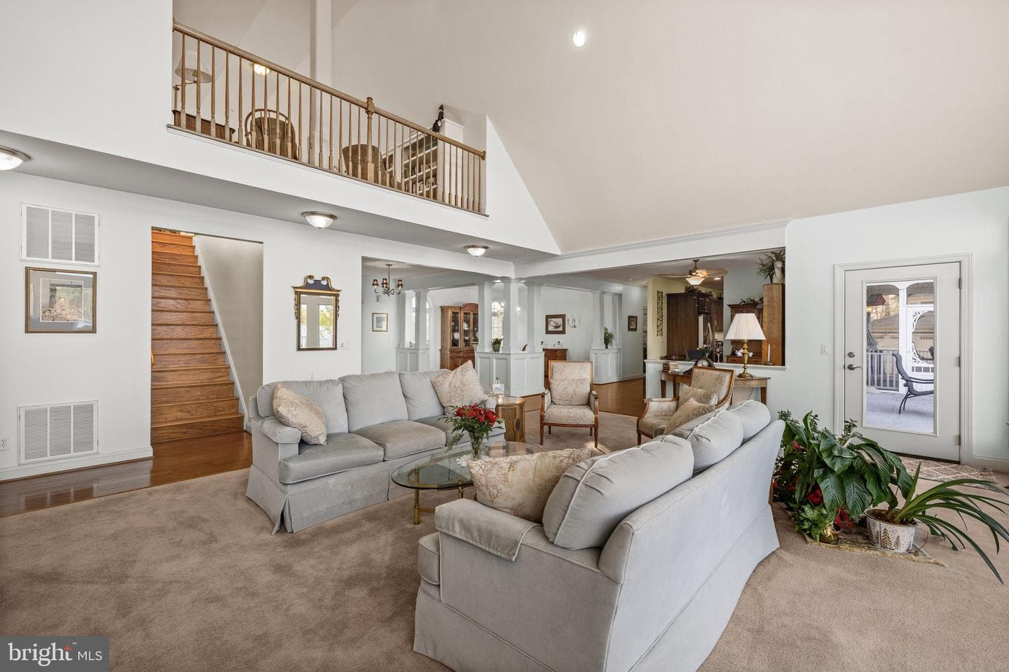 544 Ark Avenue photo 33