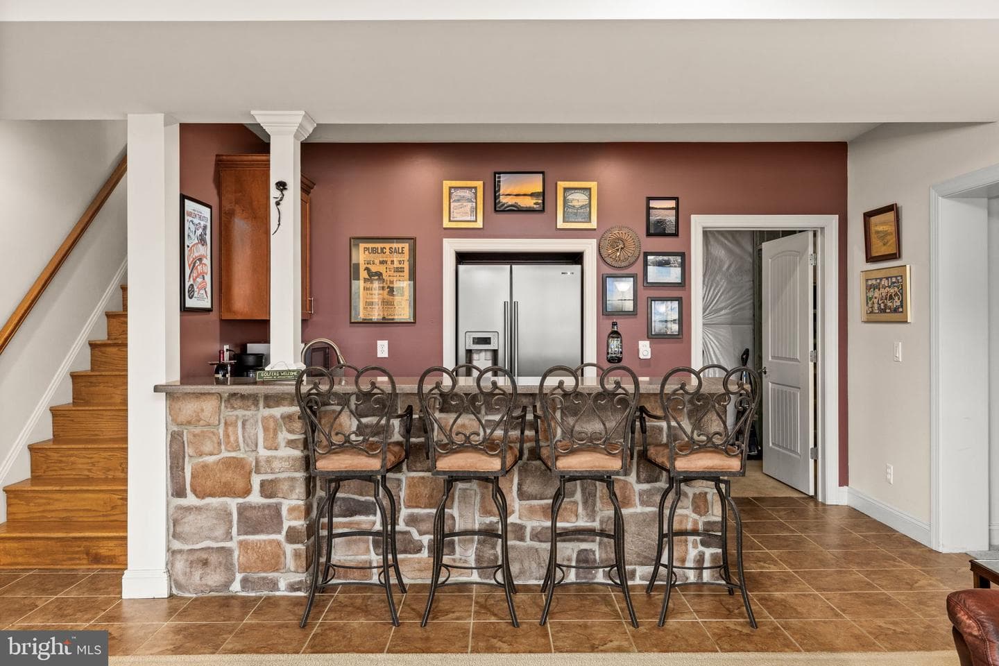 544 Ark Avenue photo 63