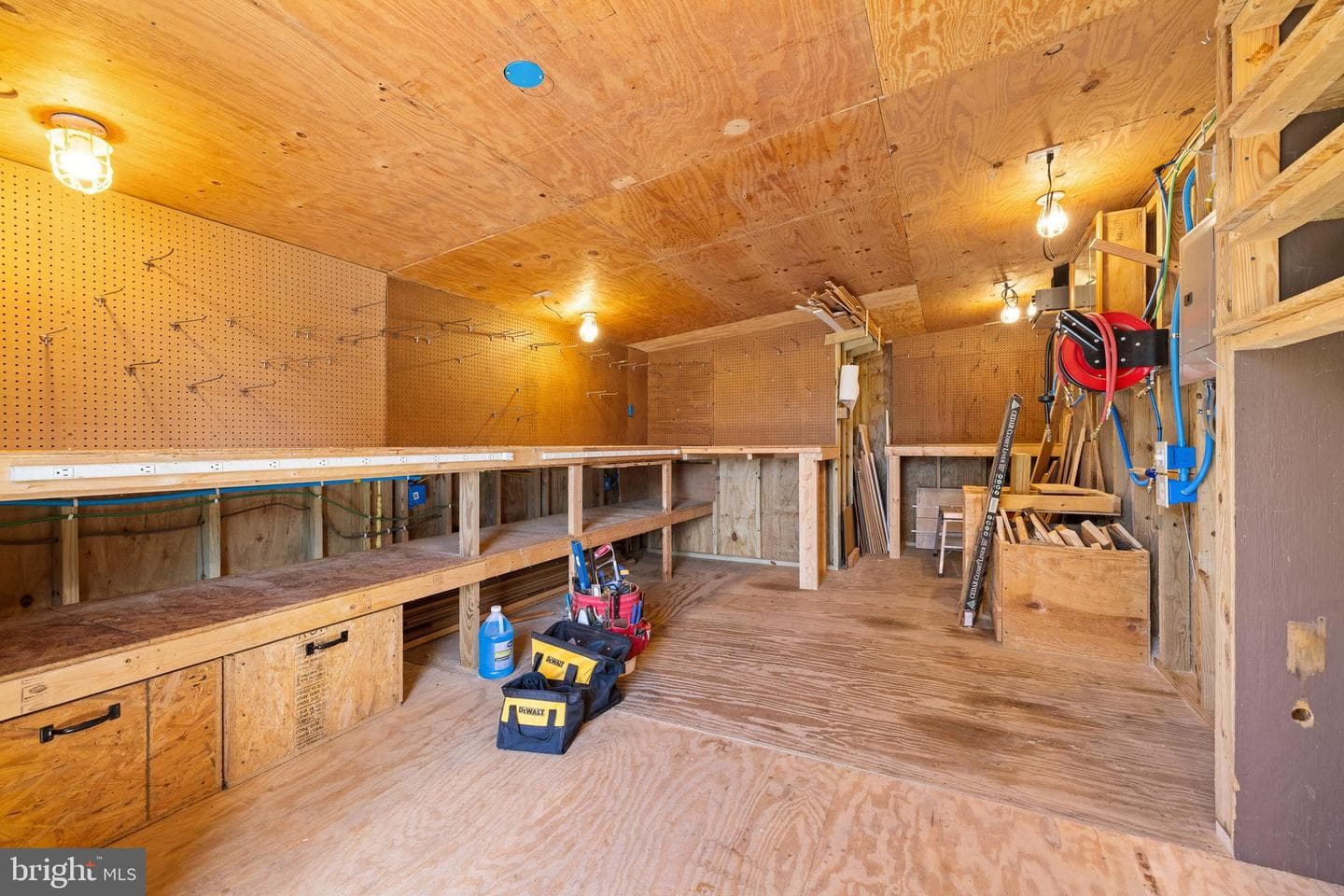 109 White Oak Drive photo 13