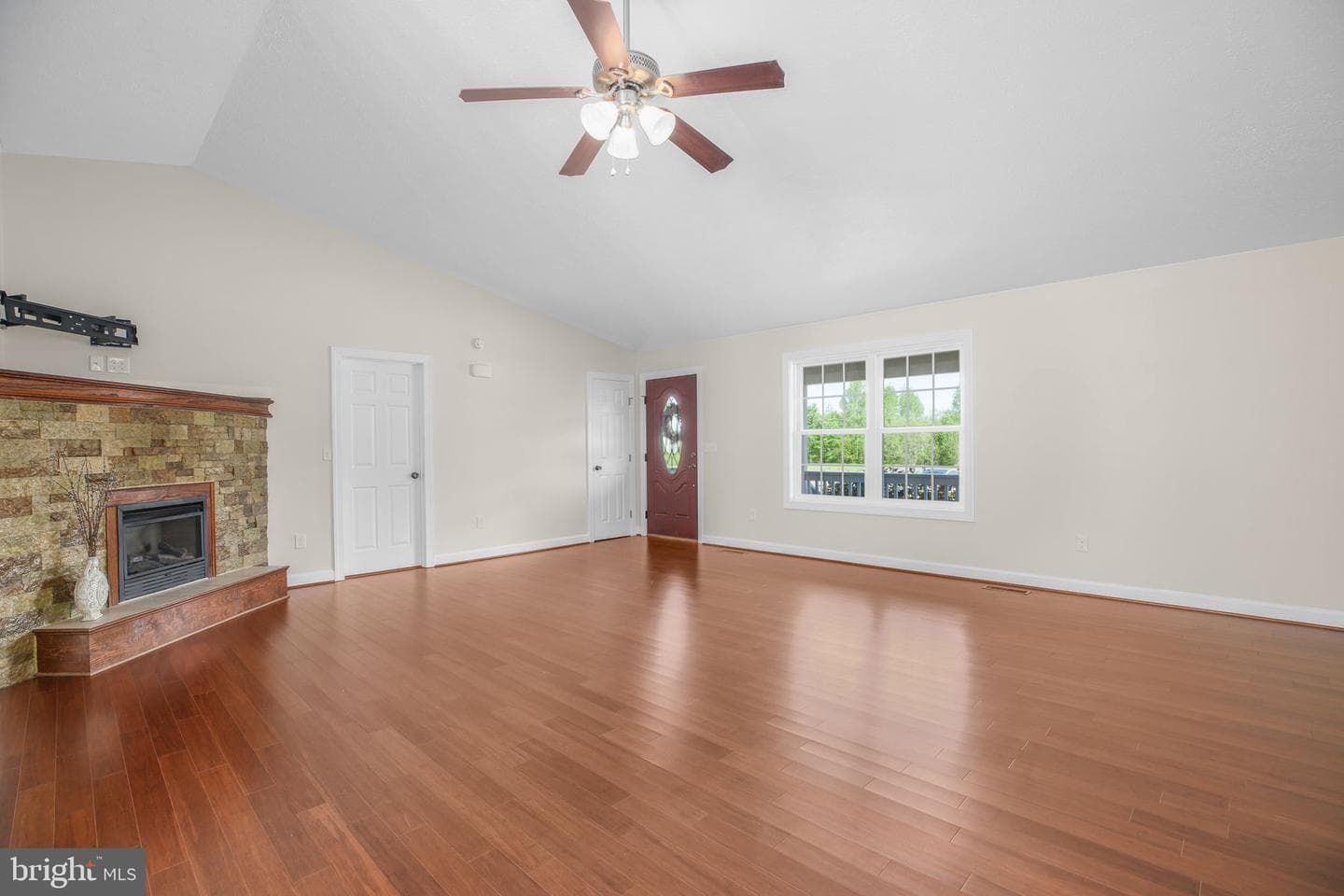 33 Austin Way photo 38