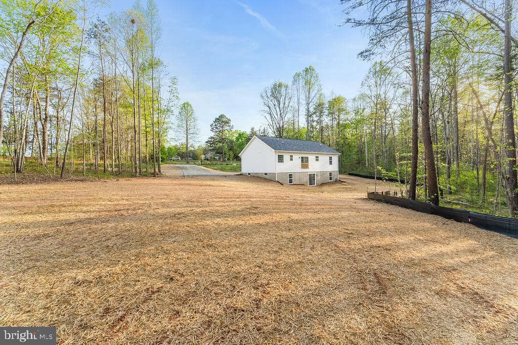 729 Vawter Corner Road photo 2