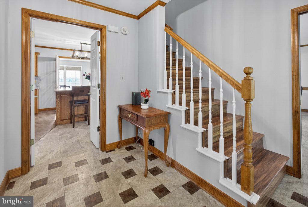 173 Covenant Way photo 8