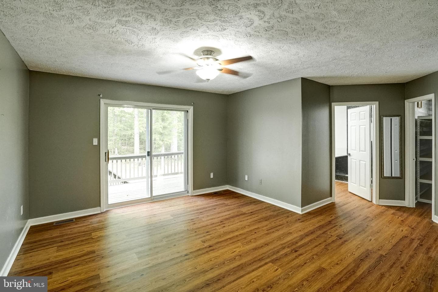130 Oakleigh Lane photo 25