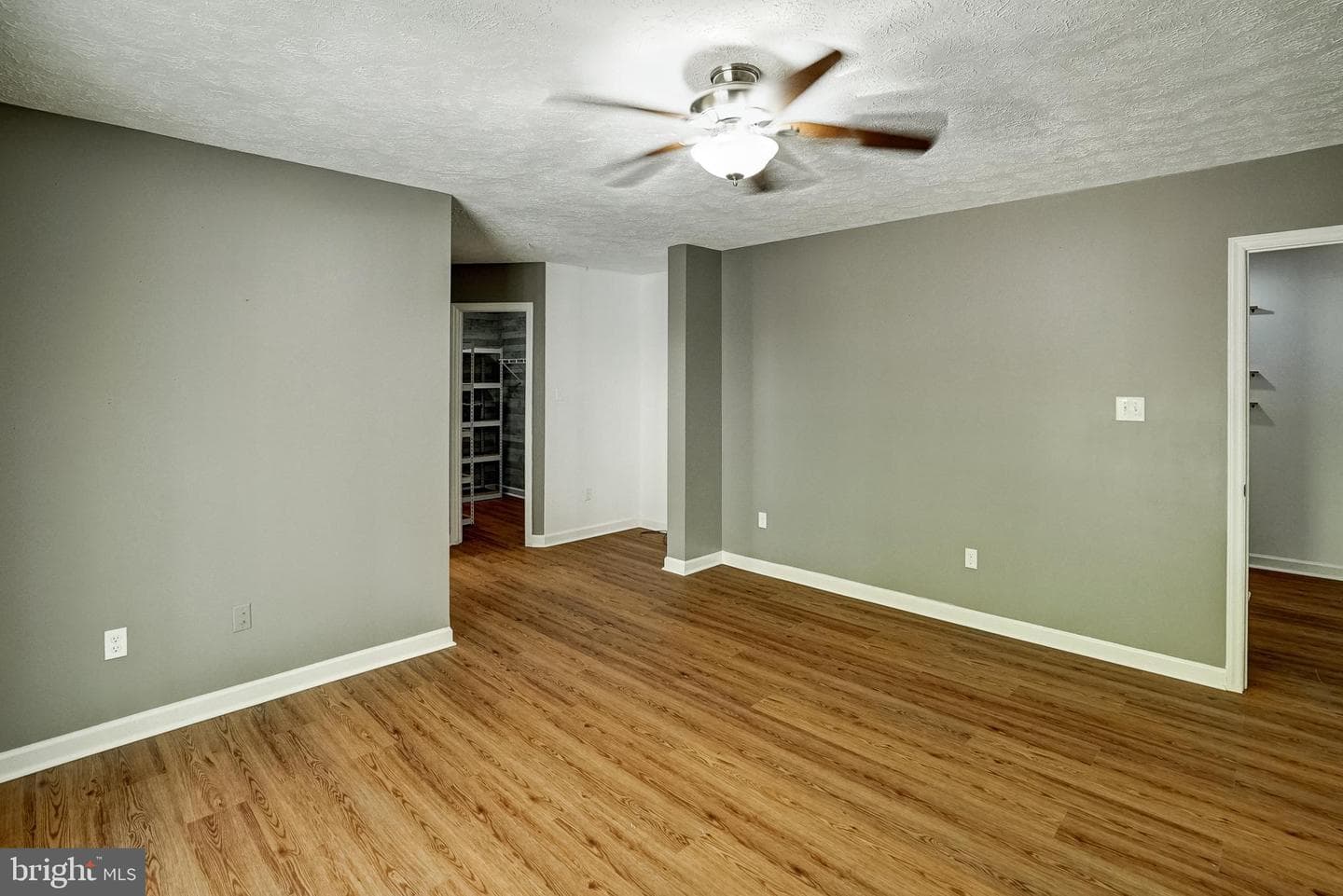 130 Oakleigh Lane photo 26