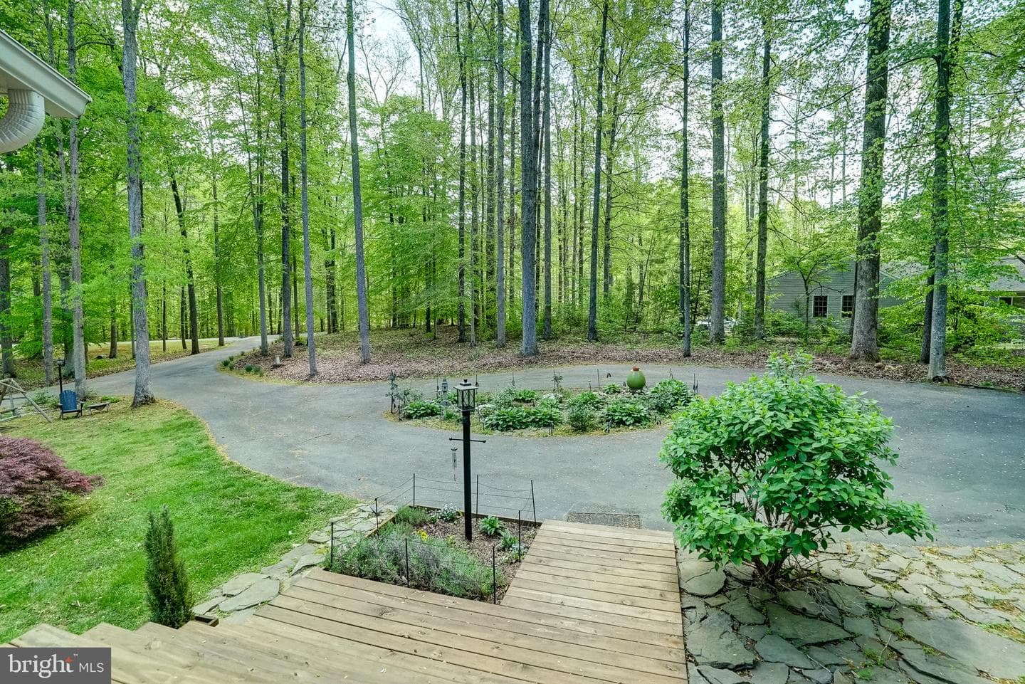 130 Oakleigh Lane photo 56
