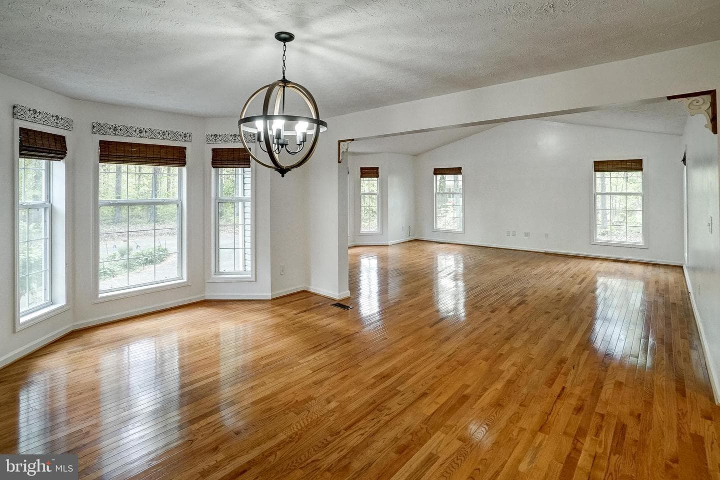 130 Oakleigh Lane photo 9