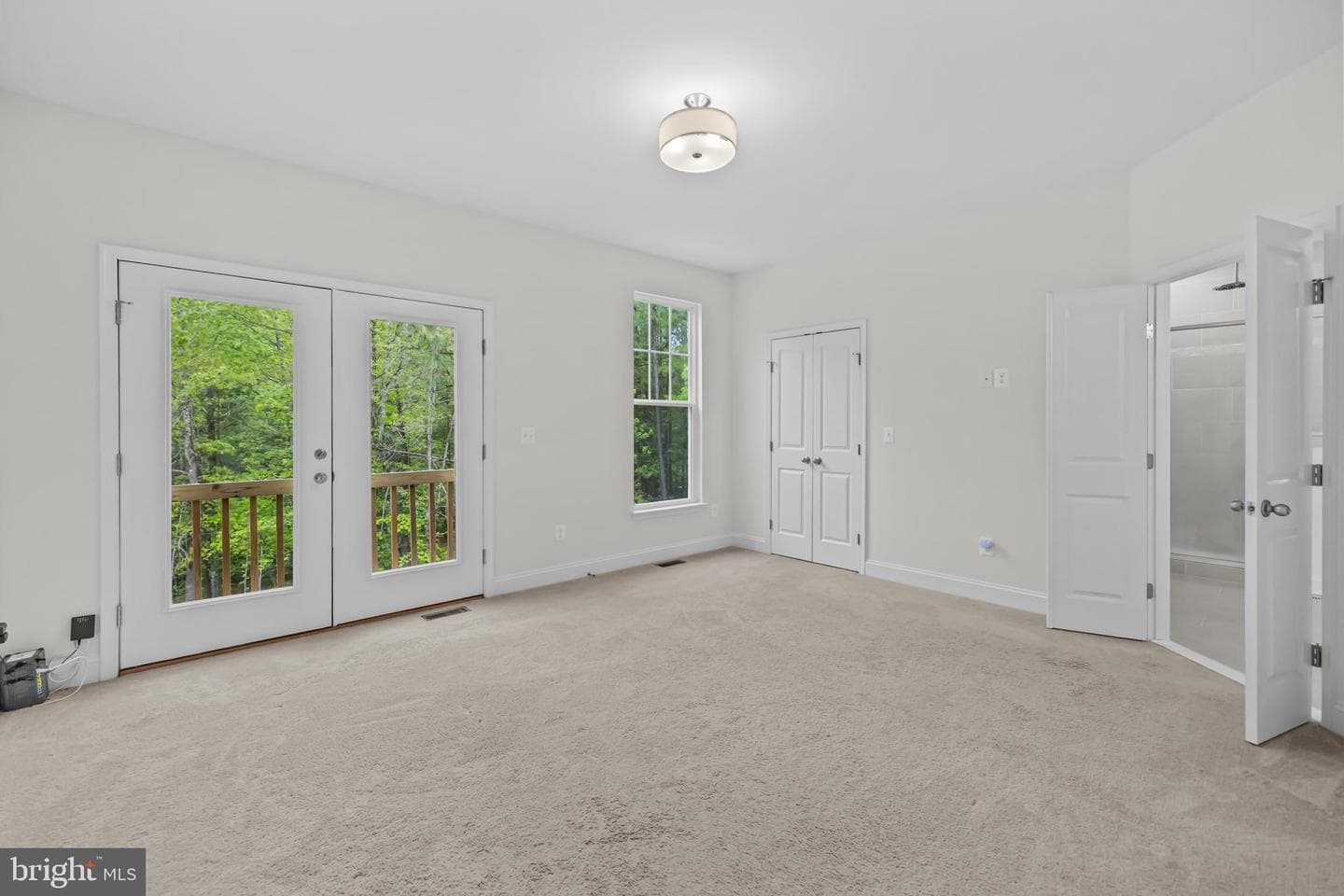199 Gibson St photo 25