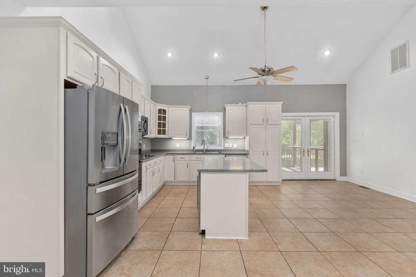 197 Oakleigh Lane photo 30