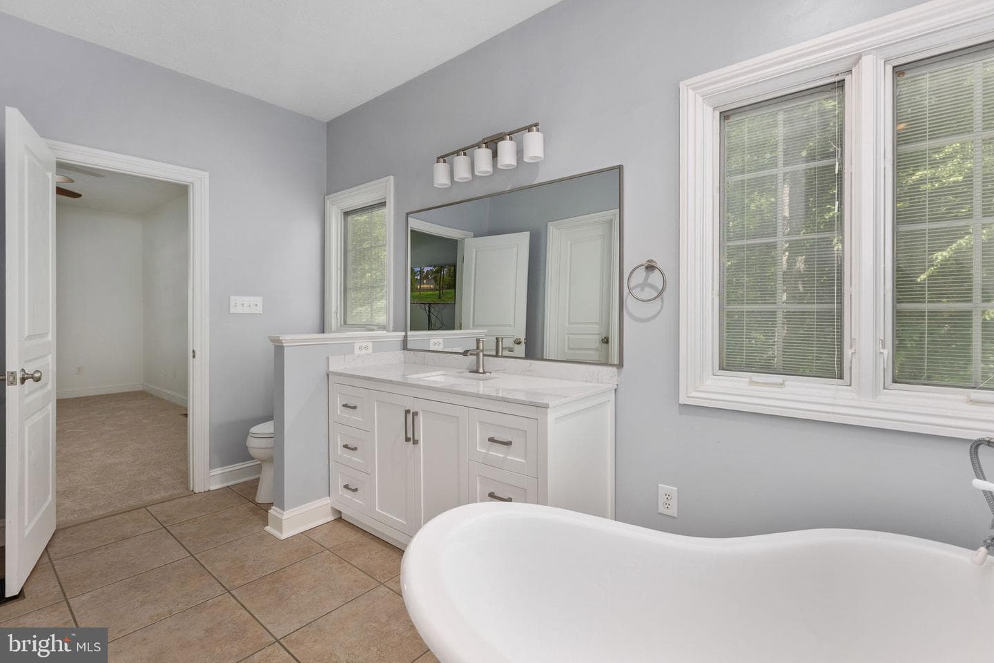 197 Oakleigh Lane photo 39