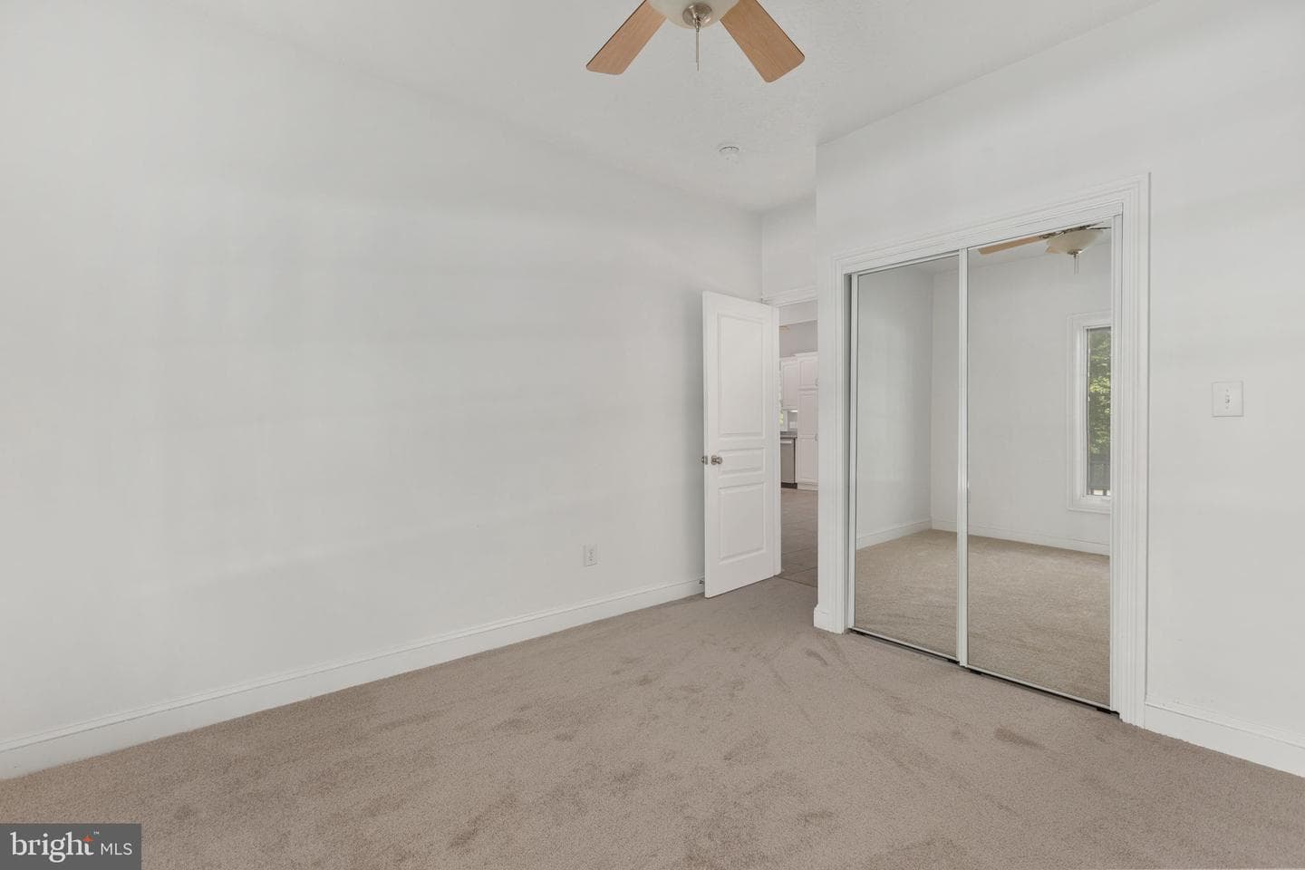 197 Oakleigh Lane photo 42