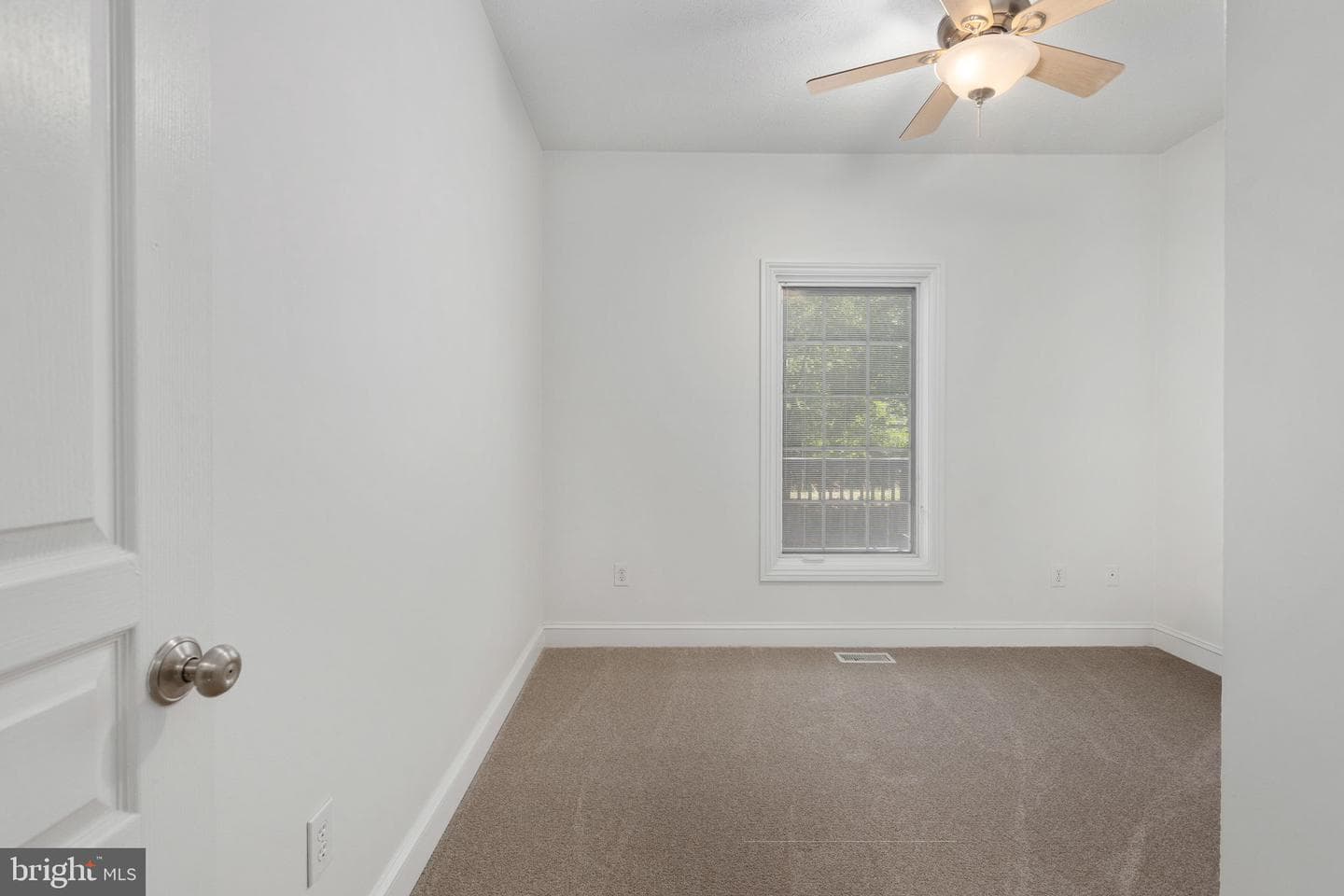 197 Oakleigh Lane photo 45