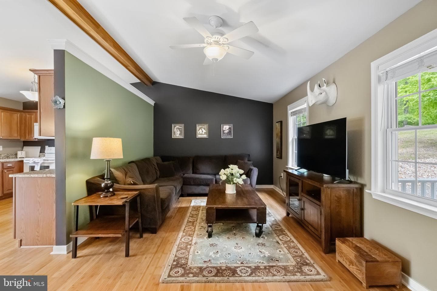 431 Wilson Street photo 6