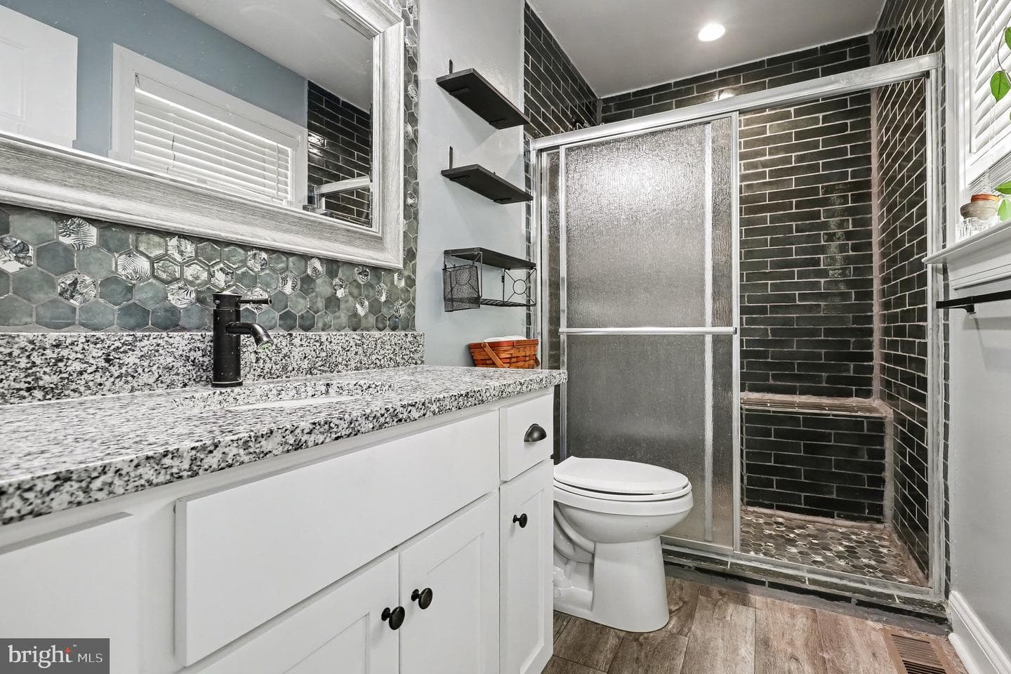 1322 Kennon Road photo 12