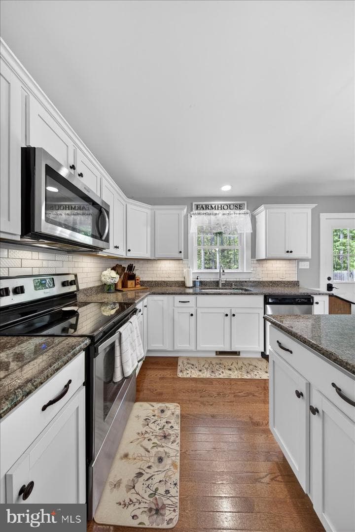 844 Manchester Road photo 11