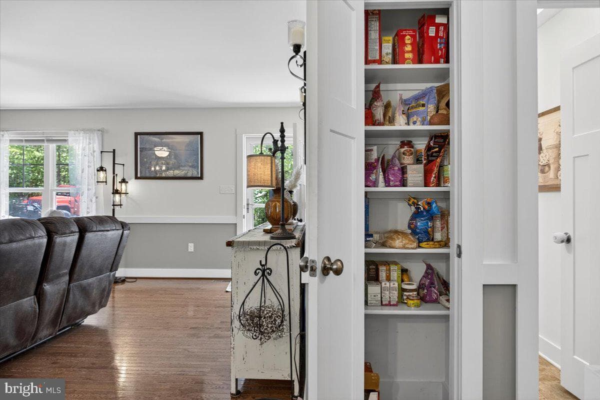 844 Manchester Road photo 15