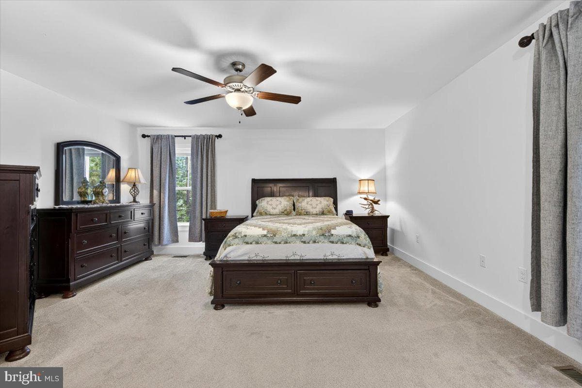 844 Manchester Road photo 28