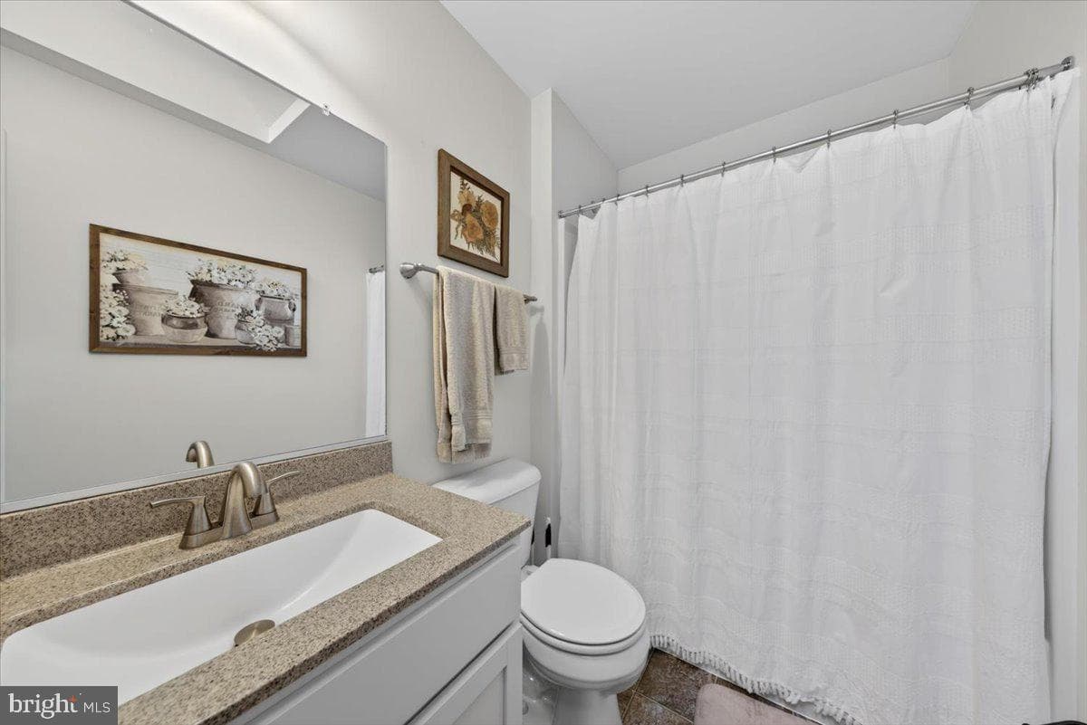 844 Manchester Road photo 41