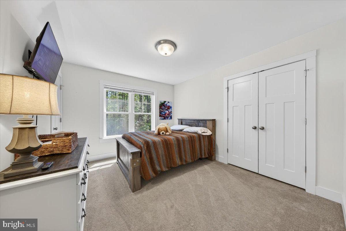 844 Manchester Road photo 42