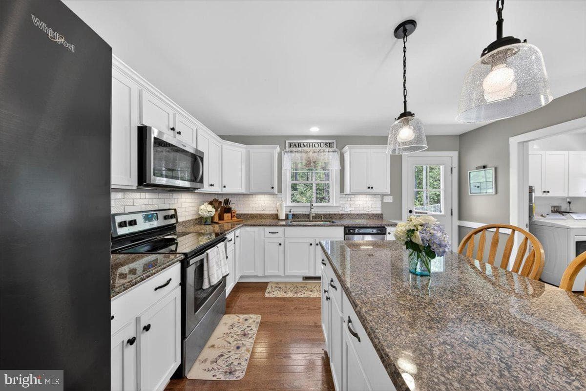844 Manchester Road photo 5